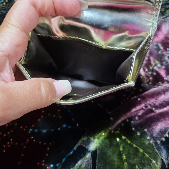 EUC Gucci Wallet - Picture 8 of 15